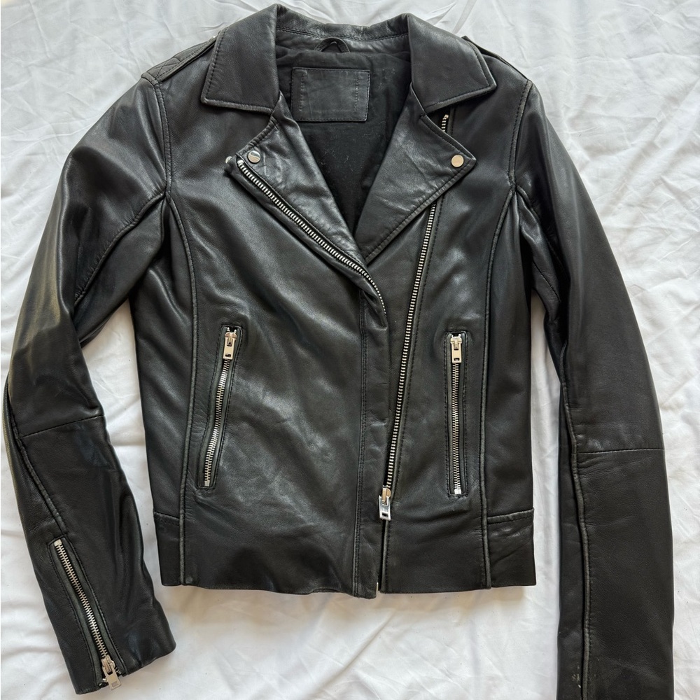 Classic Black Leather Jacket S